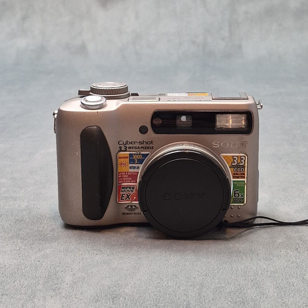 Sony Cyber-Shot DSC-S75 3.2MP Digital Camera Grey + Battery Tested Working